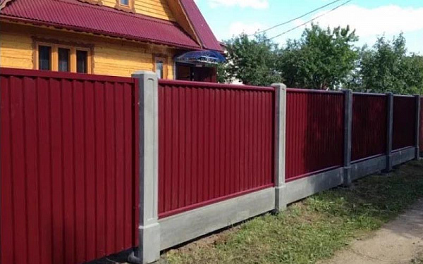 С входной группой на фундаменте